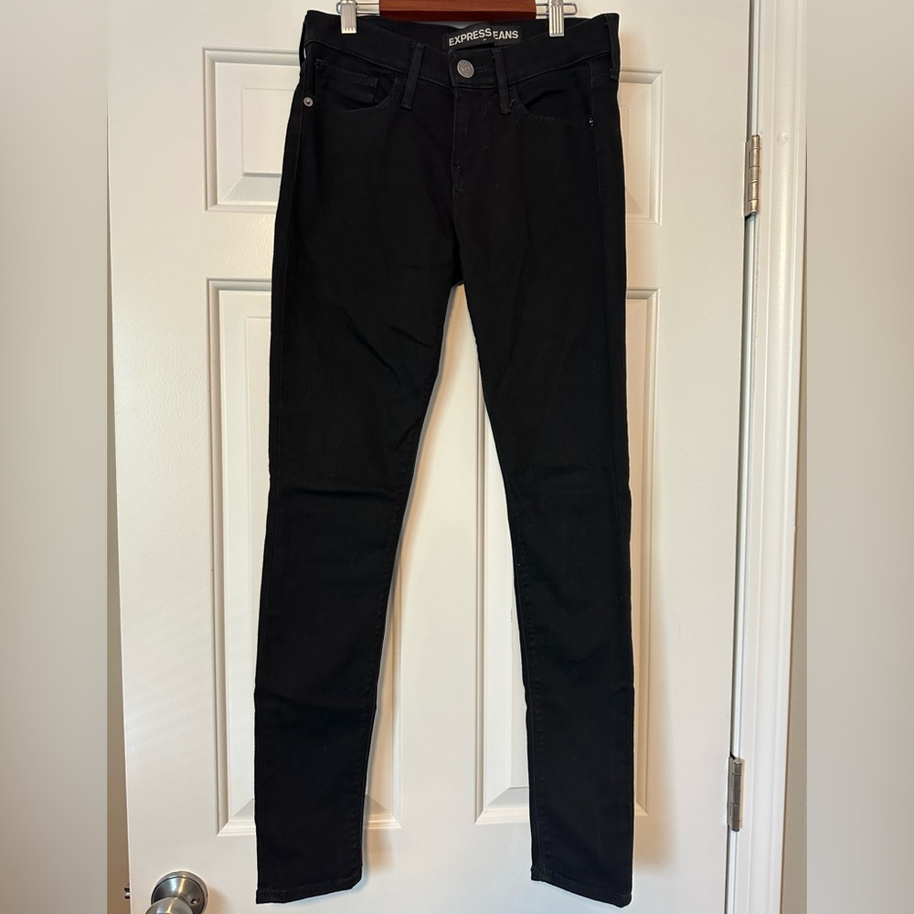 Express Women’s Black Mid Rise Skinny Jeans